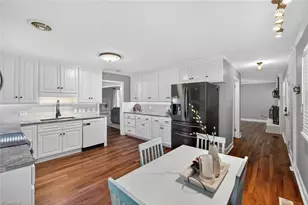 504 N Greenbriar St, Liberty, NC 27298 - Photo 14