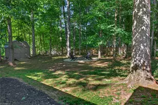 504 N Greenbriar St, Liberty, NC 27298 - Photo 40