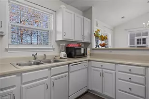 825 Hopewell St, High Point, NC 27263 - Photo 12