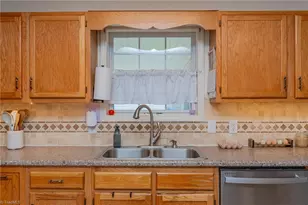 171 Millstone Dr, Lexington, NC 27295 - Photo 10