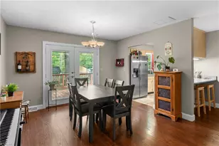 7166 Mantlewood Ln, Kernersville, NC 27284 - Photo 8
