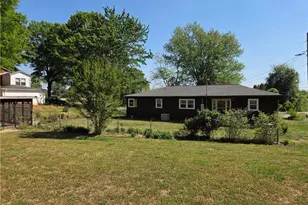 145 Black Oak Ridge Rd, Taylorsville, NC 28681 - Photo 4