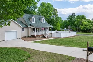 380 Shaw St, Randleman, NC 27317 - Photo 4