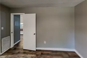 3700 Central Ave, Greensboro, NC 27401 - Photo 10