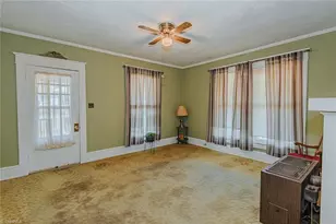 301 W Lee St, Mebane, NC 27302 - Photo 4