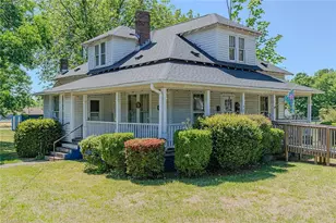 301 W Lee St, Mebane, NC 27302 - Photo 2
