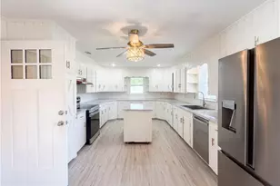 5305 Belews Creek Rd, Walkertown, NC 27051 - Photo 2