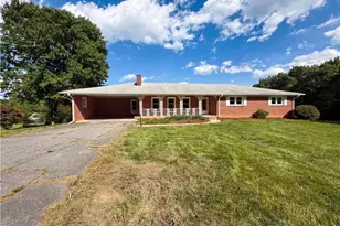 5305 Belews Creek Rd, Walkertown, NC 27051 - Photo 20