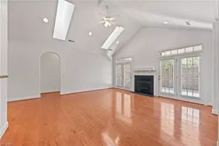2710 Kingsbury Ct, Burlington, NC 27215 - Photo 8