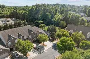 2710 Kingsbury Ct, Burlington, NC 27215 - Photo 2