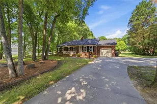 617 Autumn Dr, Harrisburg, NC 28075 - Photo 2