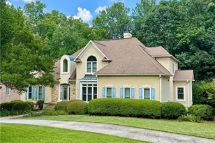 113 Finborough Ct, Kernersville, NC 27284 - Photo 2