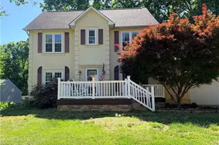 7605 Keating Dr, Oak Ridge, NC 27310 - Photo 4