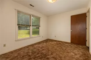 2234 Venus Rd, Kernersville, NC 27284 - Photo 28
