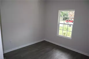 2915 Bainbridge Dr, Winston-Salem, NC 27105 - Photo 8
