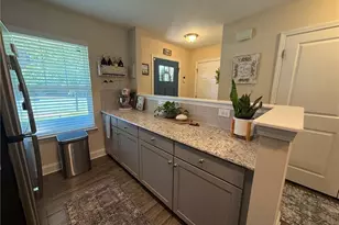 118 Gannaway St, Jamestown, NC 27282 - Photo 4