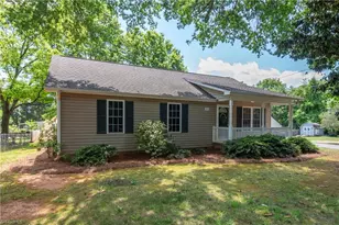 3812 Fritz St, Winston-Salem, NC 27104 - Photo 36