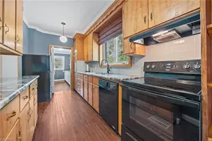 224 W Colonial Dr, Thomasville, NC 27360 - Photo 12