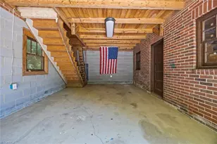224 W Colonial Dr, Thomasville, NC 27360 - Photo 42