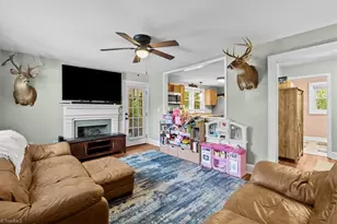 1110 Lawsonville Ave, Reidsville, NC 27320 - Photo 8