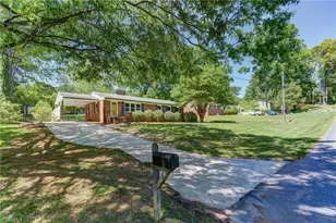 1656 Arrow Wood Rd, Asheboro, NC 27205 - Photo 2
