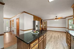 949 Aquaview Dr, Kernersville, NC 27284 - Photo 12