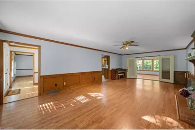 949 Aquaview Drive, Kernersville, NC 27284 - Photo 6