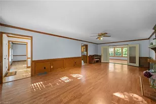 949 Aquaview Dr, Kernersville, NC 27284 - Photo 8