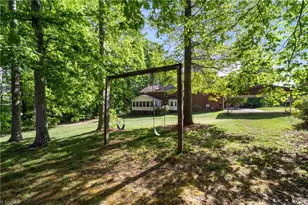 949 Aquaview Dr, Kernersville, NC 27284 - Photo 32