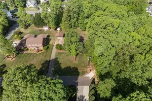 949 Aquaview Dr, Kernersville, NC 27284 - Photo 36