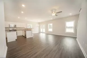1010 Fairfield Dr, Yadkinville, NC 27055 - Photo 4