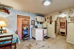 130 Albertson Rd, Thomasville, NC 27360 - Photo 6