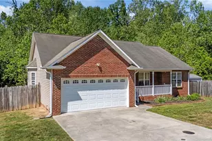 1974 Denise Ln, Winston-Salem, NC 27127 - Photo 2