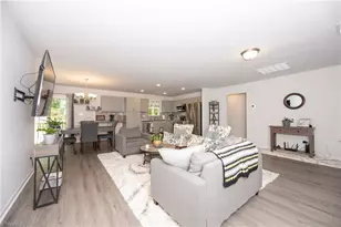 2943 Leslie Ln, Yadkinville, NC 27055 - Photo 6