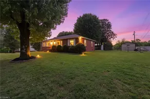 631 Rock Creek Rd, North Wilkesboro, NC 28659 - Photo 8