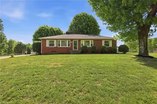 631 Rock Creek Rd, North Wilkesboro, NC 28659 - Photo 10