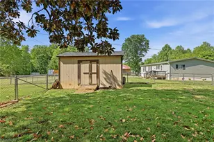631 Rock Creek Rd, North Wilkesboro, NC 28659 - Photo 42