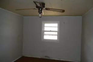 1034 Cascade Ave, Eden, NC 27288 - Photo 8