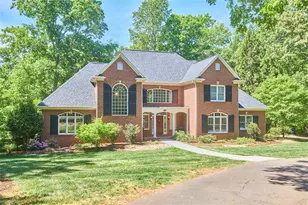 160 Wellsprings Ct, Pfafftown, NC 27040 - Photo 2