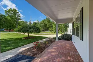 2127 Belmont Dr, Reidsville, NC 27320 - Photo 6
