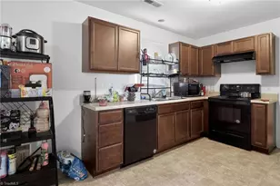 455 Menlo Park Rd, Greensboro, NC 27405 - Photo 8