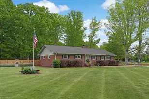 109 Church St, Stoneville, NC 27048 - Photo 2