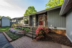 137 Bermuda Run Dr N, Advance, NC 27006 - Photo 2