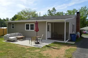 313 Hunter Dr, Mount Airy, NC 27030 - Photo 4