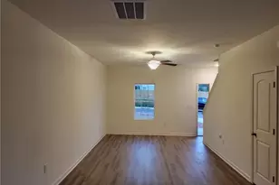 2909 Bainbridge Dr, Winston-Salem, NC 27105 - Photo 6