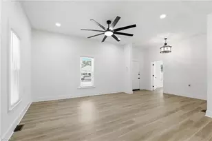 630 Davis Ave, Newton, NC 28658 - Photo 8