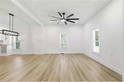 630 Davis Avenue, Newton, NC 28658 - Photo 6