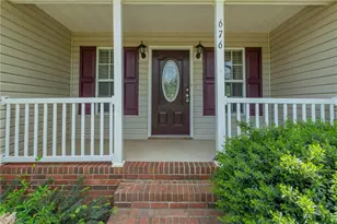 676 Old Castle Dr, Randleman, NC 27317 - Photo 2