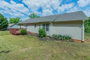 676 Old Castle Dr, Randleman, NC 27317 - Photo 24