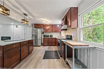 614 Ridgeway Drive, Burlington, NC 27217 - Photo 6